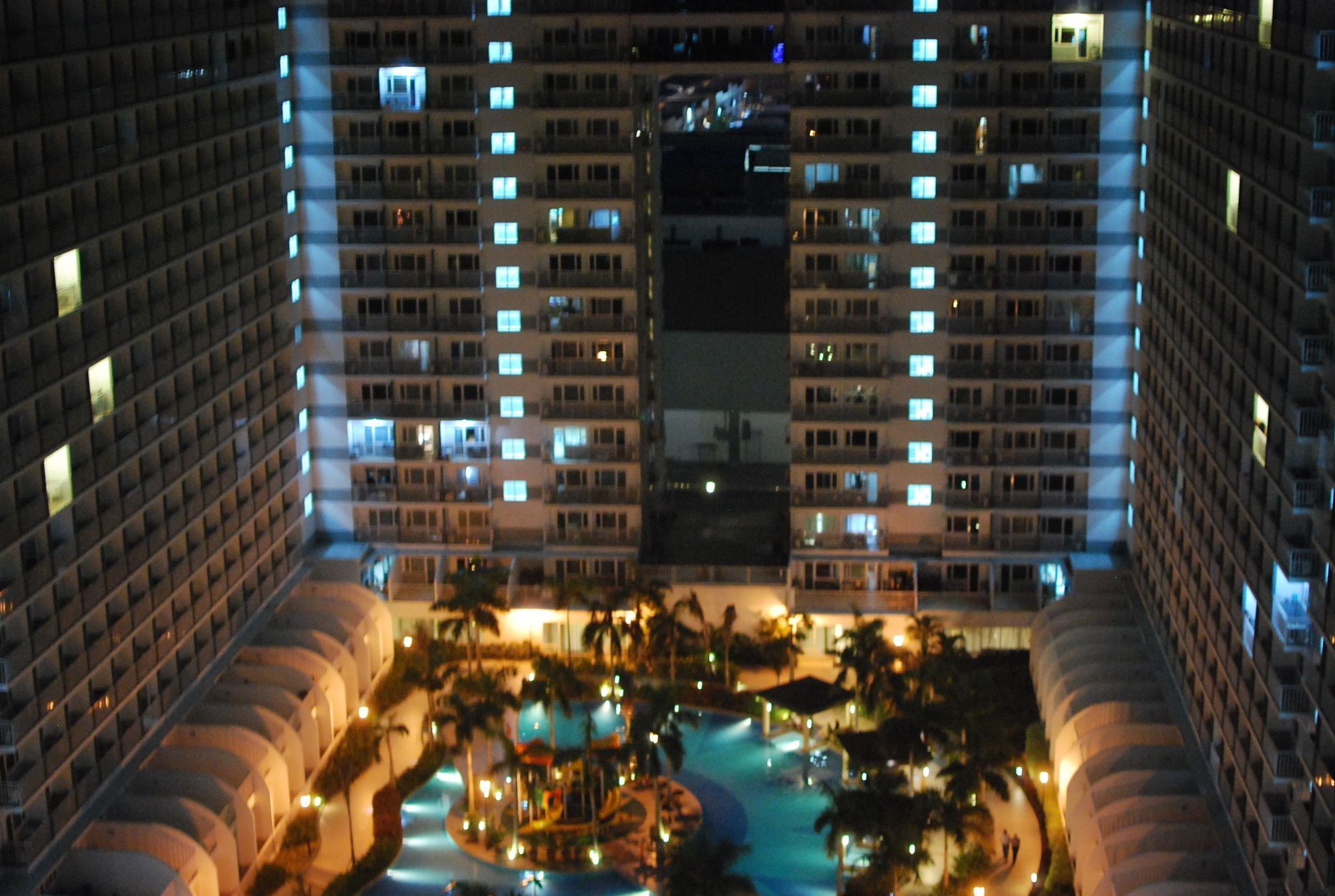 Premiere Haven At Shell Residences Manila Esterno foto