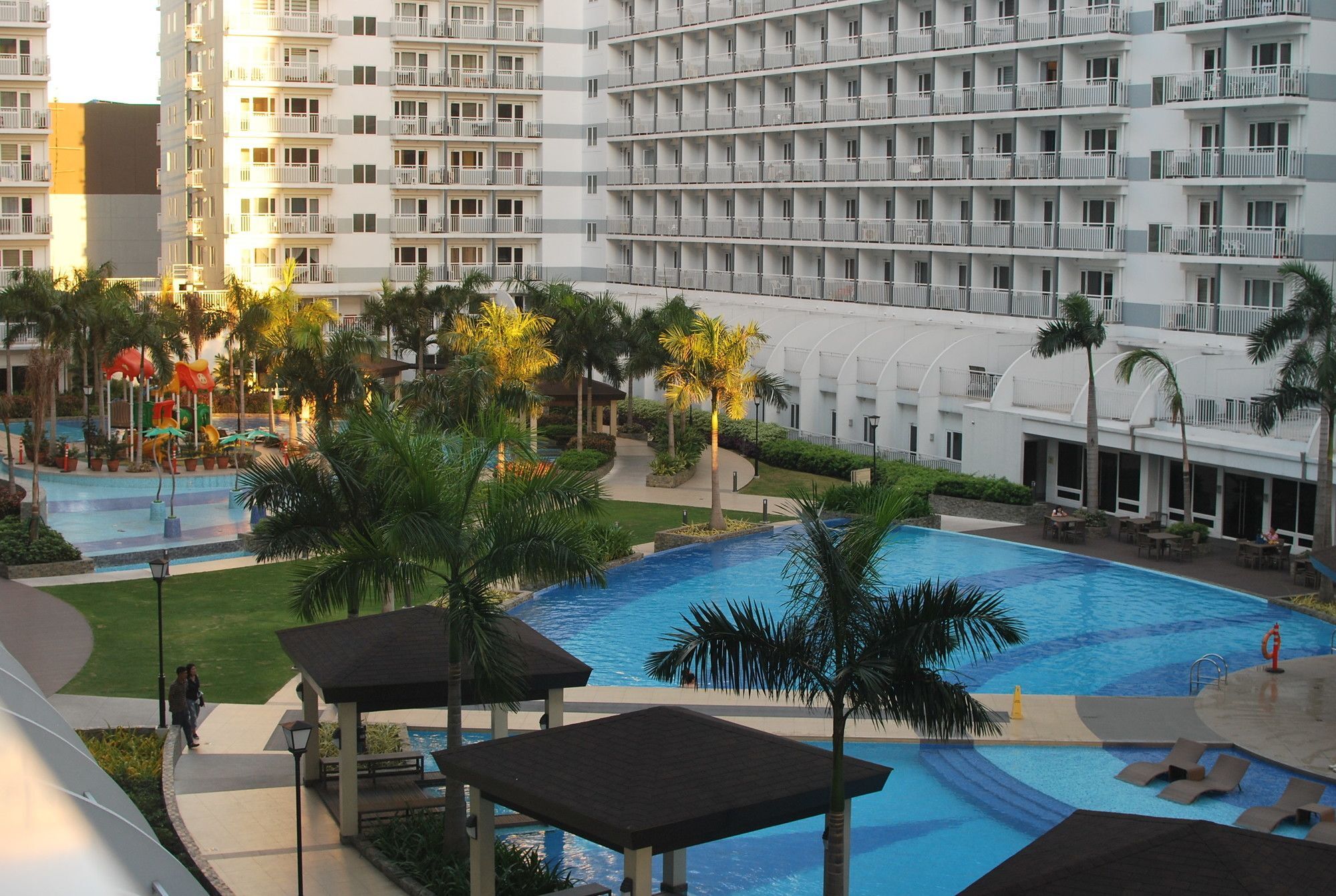 Premiere Haven At Shell Residences Manila Esterno foto