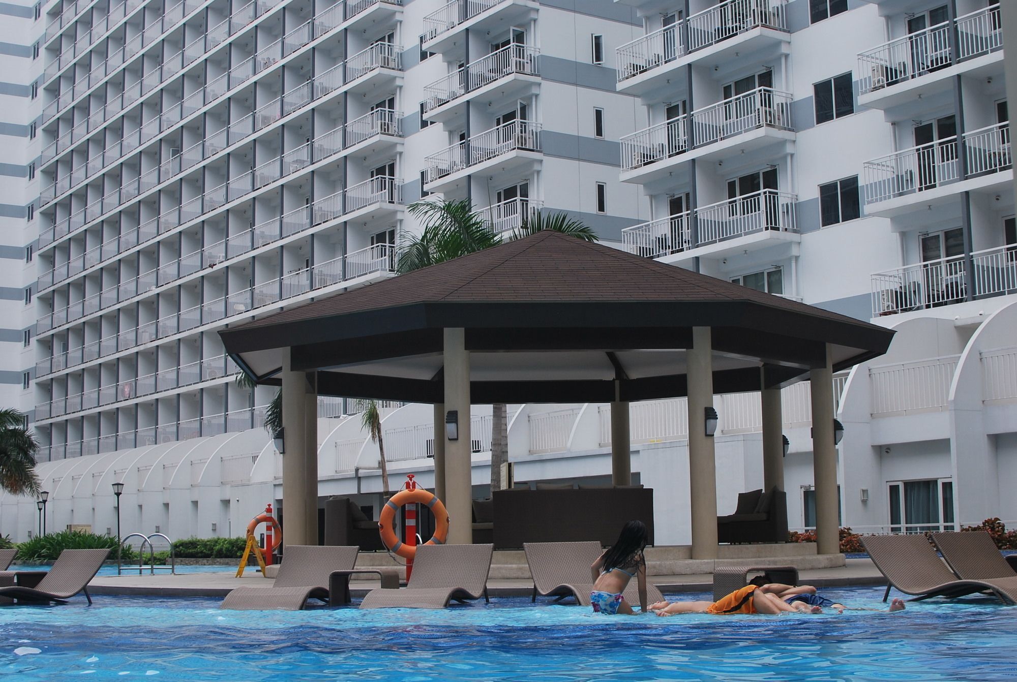 Premiere Haven At Shell Residences Manila Esterno foto